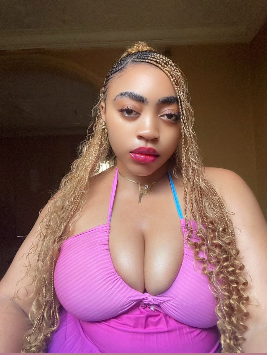 Her Majesty Marie 👑🍯📕🧼🧴🇨🇲 tweet media