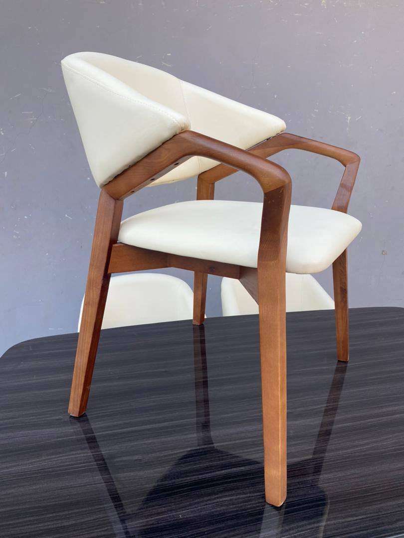 Yé Essence Interiors tweet media