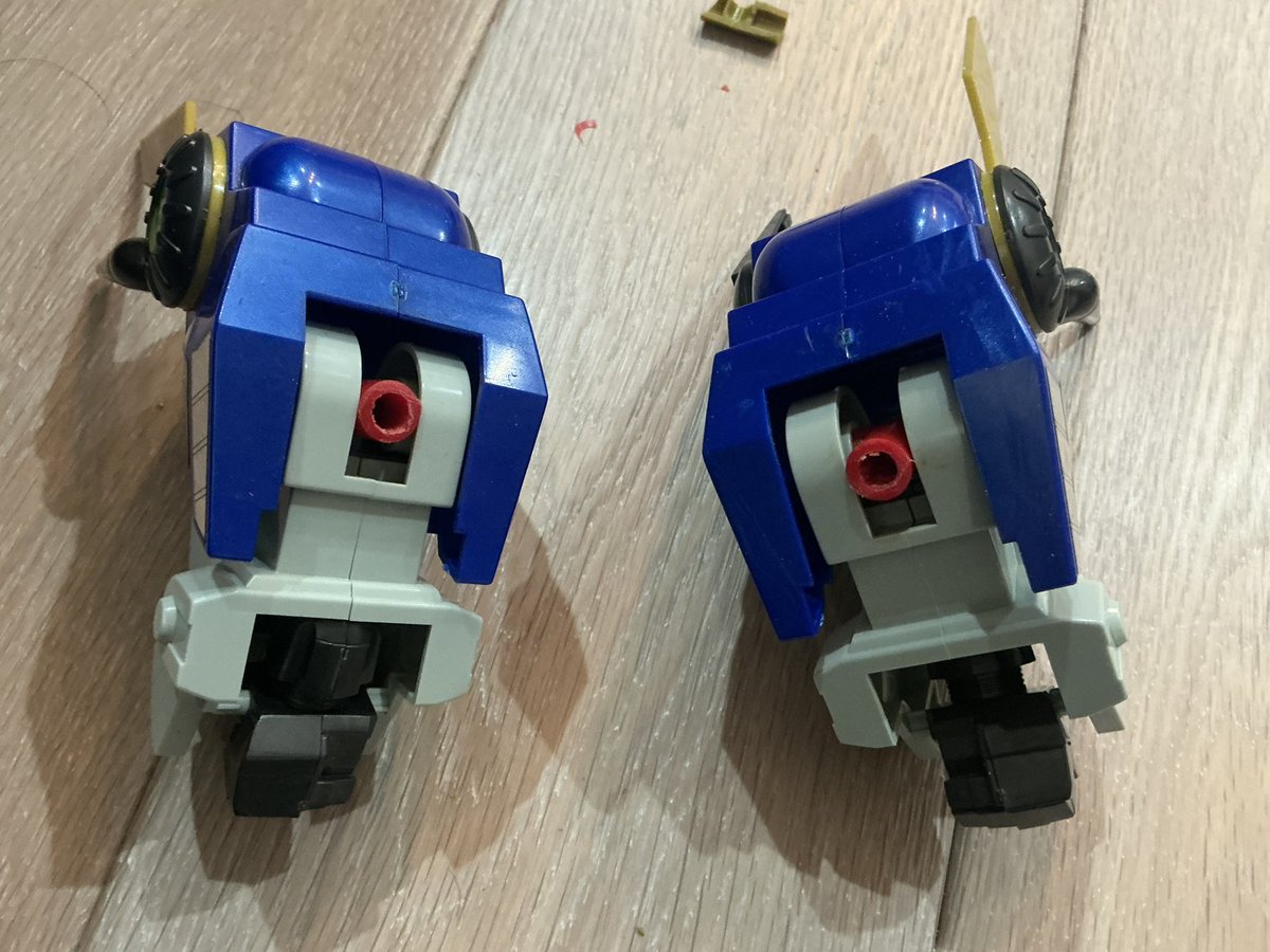 denimchan's tweet photo. オクで落とした大量ジャンクの中にあったジェネラルガンダムの両肩関節のポリの形状と軸がフォートレスのポリより長めなだけで形状同じということにたった今気づいたので整形して移植しました
多分この世に1体だけのガシガシ遊べるGができました https://t.co/V5ieWaEys4