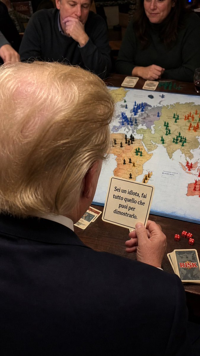 Svelata la carta obiettivo di Trump quando gioca a Risiko.