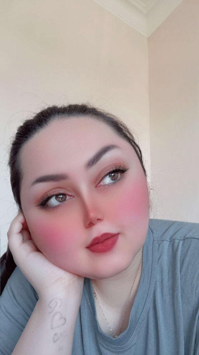 Sidra Shah🍯🐝 tweet media