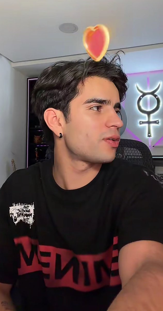 princess de Aaron 🇵🇪💜 tweet media