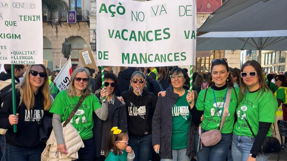 📣La Conselleria proposa uns serveis mínims abusius per a 2n de Batxillerat, segons els sindicats
📲 bit.ly/4f2xydX
💻Més informació i tota l'actualitat en Saforguia.com
#Educació #Gandia #VagaIndefinida #Conselleria #Sindicats