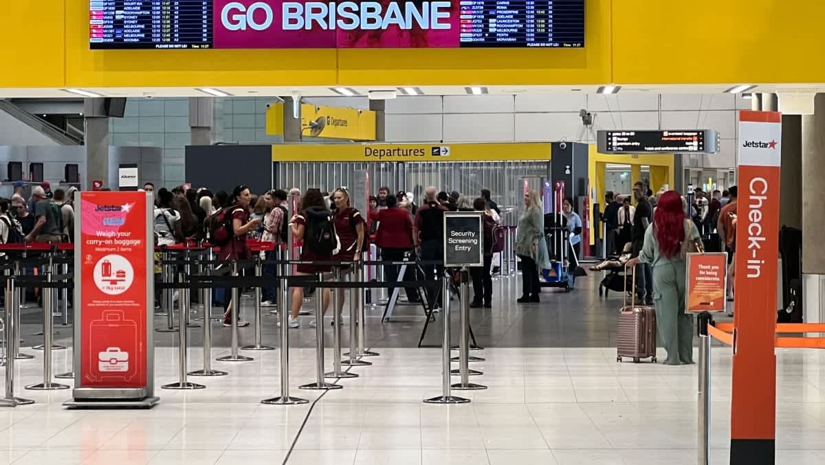 ausaviation's tweet image. Around half of Australian travellers, or 55 per cent, experienced a flight disruption in the 12 months to August 2025, according to new data from the federal government. #aviation #aerospace
australianaviation.com.au/2026/05/half-o…