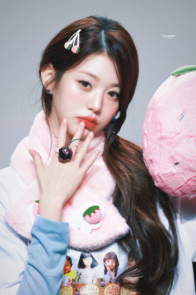 𝑺𝒕𝒓𝒂𝒘𝒃𝒂𝒃𝒃𝒊𝒆🍓 tweet media