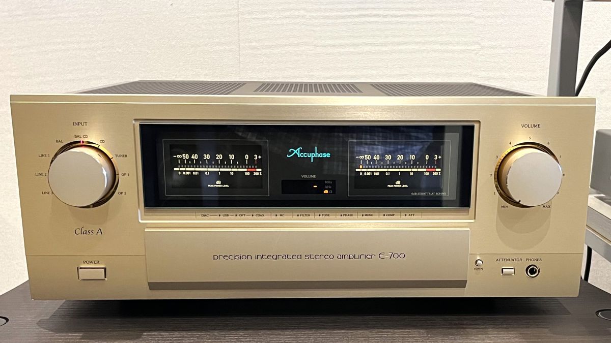 Yokkaichimusen's tweet photo. 5/8，9，10の3日間、#Accuphase #E700 と #WireWorld の #スピーカーケーブル、#シルバーエクリプス10 と #エクリプス10 をご試聴いただけます！気になった方はご試聴予約！お待ちしております～😊
#アキュフェーズ #ワイヤーワールド #SilverEclipse10 #Eclipse10 #スピーカー #四日市ムセン https://t.co/nrH5OkefdN