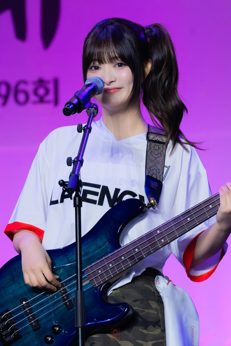 sangmi_18's tweet image. 260503 남원 춘향제

첫 행사💙

#세미 #레이턴시 #LATENCY #SEMI #셈냥아_놀아줄게