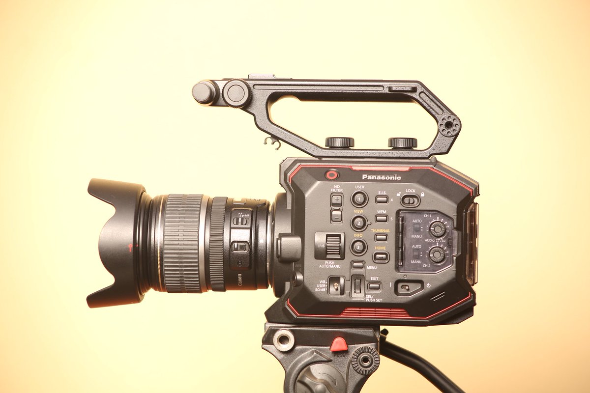 GafaMedia's tweet photo. @DavidsOffor For urgent sale. PANASONIC AU-EVA1 5.7K Cinema Camera (Netflix-Approved, full kit).
* Almost new (74 hours Total Operation Time).
₦4.5 million only https://t.co/CLxGZFkH12