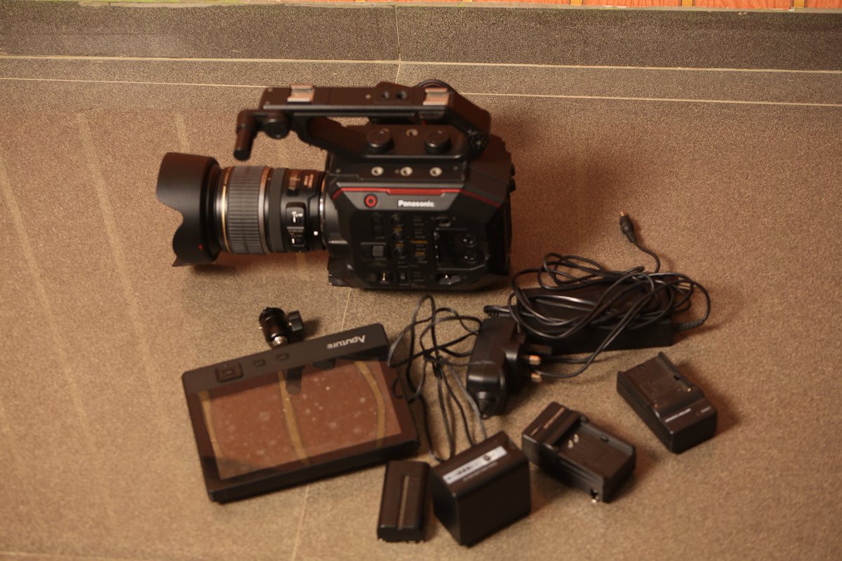 GafaMedia's tweet photo. @DavidsOffor For urgent sale. PANASONIC AU-EVA1 5.7K Cinema Camera (Netflix-Approved, full kit).
* Almost new (74 hours Total Operation Time).
₦4.5 million only https://t.co/CLxGZFkH12