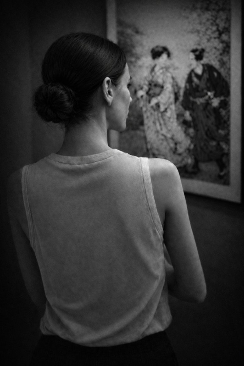 AnaisKireiholm's tweet image. "Something in me began to decide. Even darkness was mine to choose."
#blackandwhite #quotes