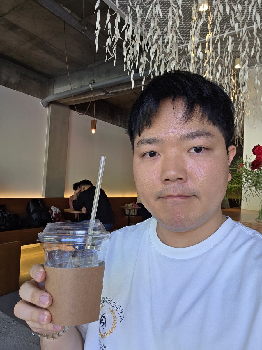 순찌 tweet media