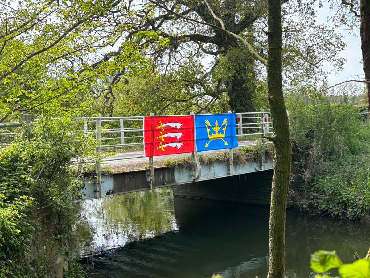 Suffolk flag tweet media