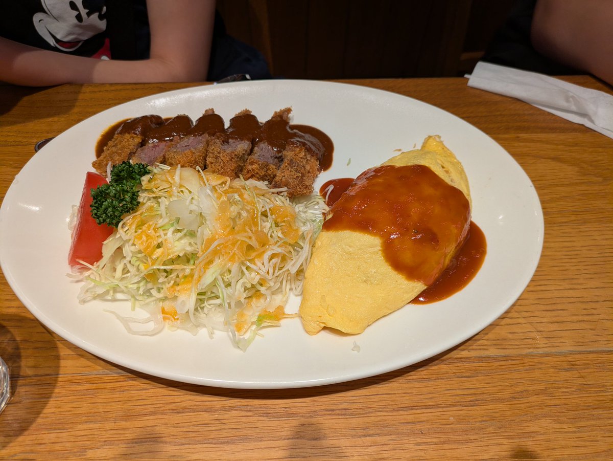 ヨシヒロ tweet media