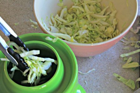 CompassandFork's tweet image. How to Make Simple Healthy Sauerkraut with 2 Ingredients bit.ly/2tCwHqz #recipe #fermentedfoods #healthy #foodie