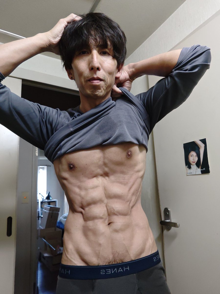 ganbaresser0718's tweet image. バキバキ

#腹筋
#筋トレ
#workout