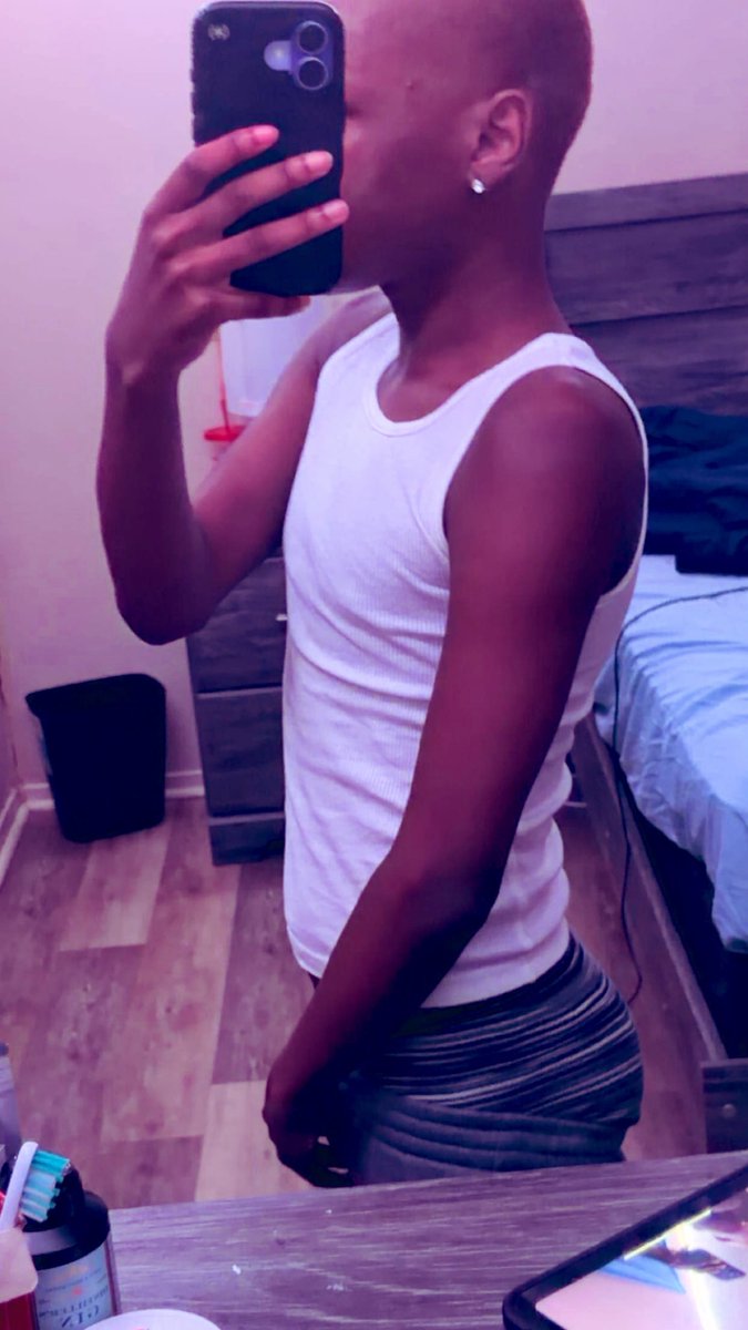 🥳 tweet media