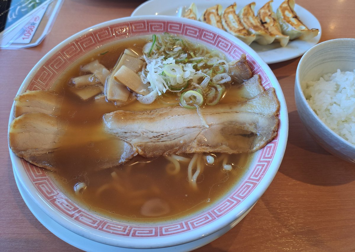sam_chan1's tweet photo. 蔵王⛰️にドライブの後、久しぶりに幸楽苑🍜に来ました。 https://t.co/IHgU5Qs4bT