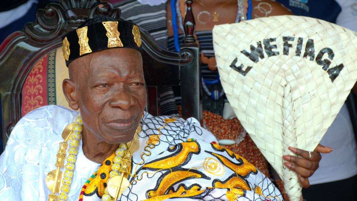 republicoftogo's tweet image. Le #Togo perd l'une de ses plus grandes figures de la #chefferie traditionnelle. Ewefiaga Togbui Agokoli IV, Chef Canton de Notsè et président du Conseil national des #chefs traditionnels du Togo, a tiré sa révérence à l'âge de 86 ans
tinyurl.com/mr44nkyh