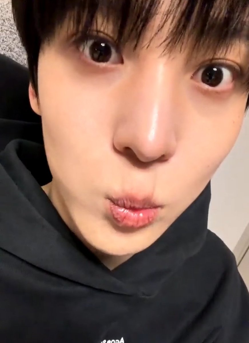 윤호댜 tweet media