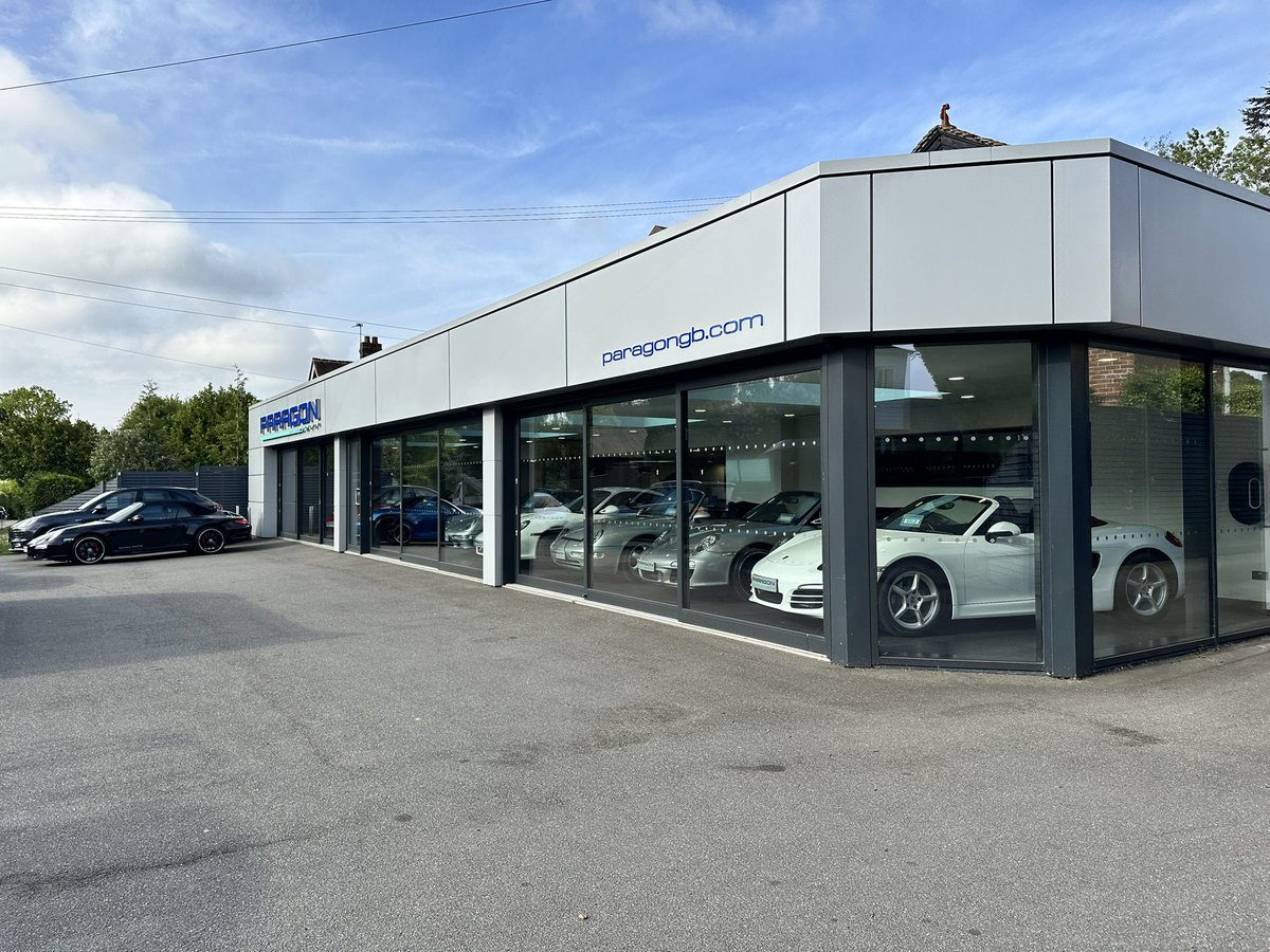 ParagonPorsche's tweet image. Paragon Today: #tuesday 🔵

Date: Tuesday 5th of May 2026
Weather: Overcast    
Temp: High of 15ºC

#Paragon #Porsche #showroom #service
