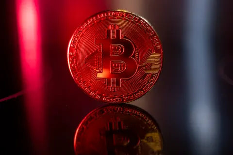 ImCryptOpus's tweet photo. #Bitcoin hits $81,000 as realized profits peak. Is a sell-the-news event imminent? #Bitcoin briefly surpassed $81,000 today, with net realized profits hitting $207.56 million, the highest single-month reading in this cycle. Is this the top? #CryptoSnake
bitcoin:native https://t.co/FuMkuWAbil