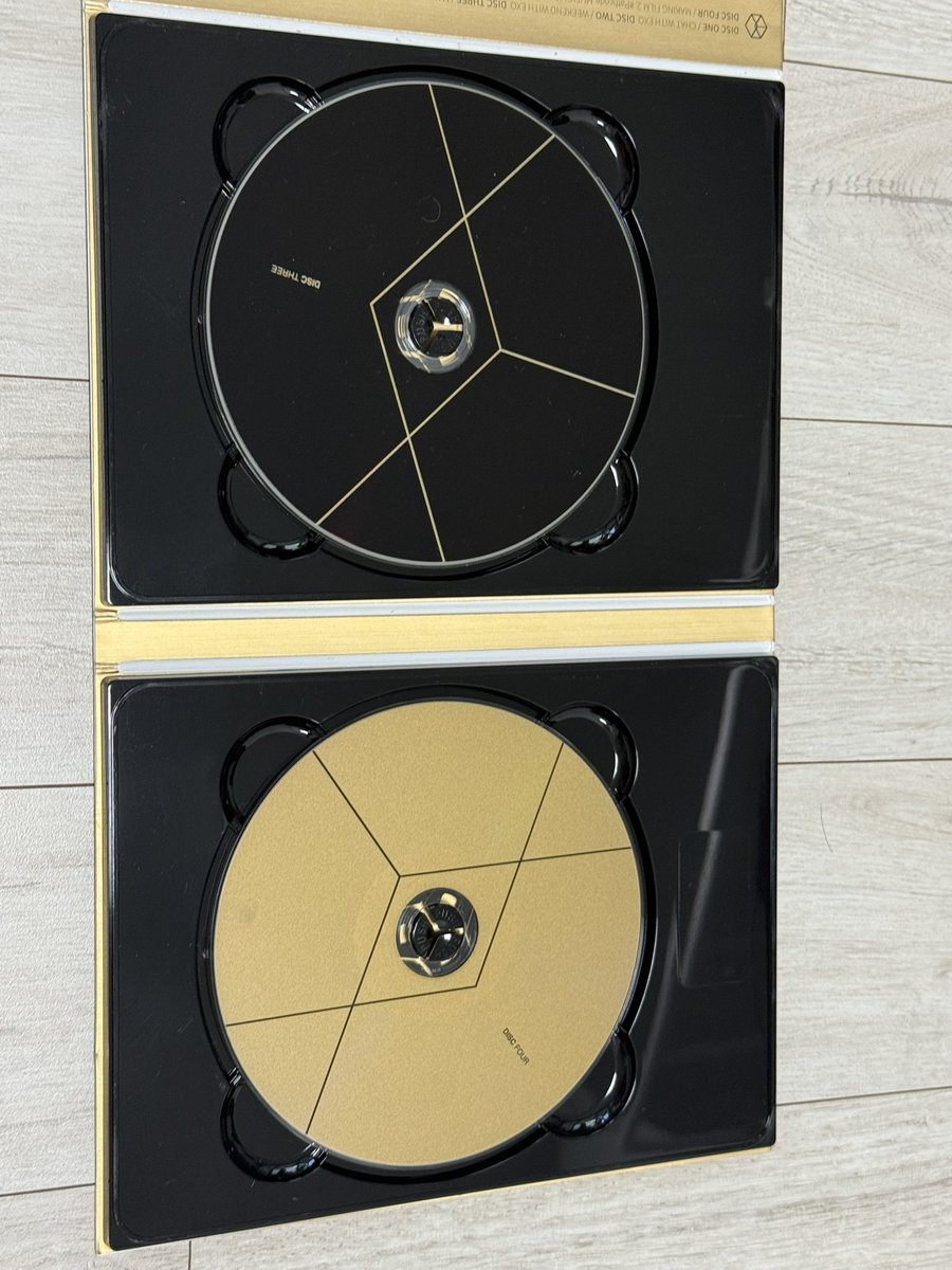 heeha0914's tweet image. 엑소 세컨드박스 dvd sell
Exo’s second box ps sell

1.0 + 택배비 (반택 가능)
하자 없음, 한번도 사용 안함

아래 옵챗으로 연락주세요!

open.kakao.com/o/spY9AQfh

#exo #카이 #kai #sehun #찬열 #수호 #디오 #엑소