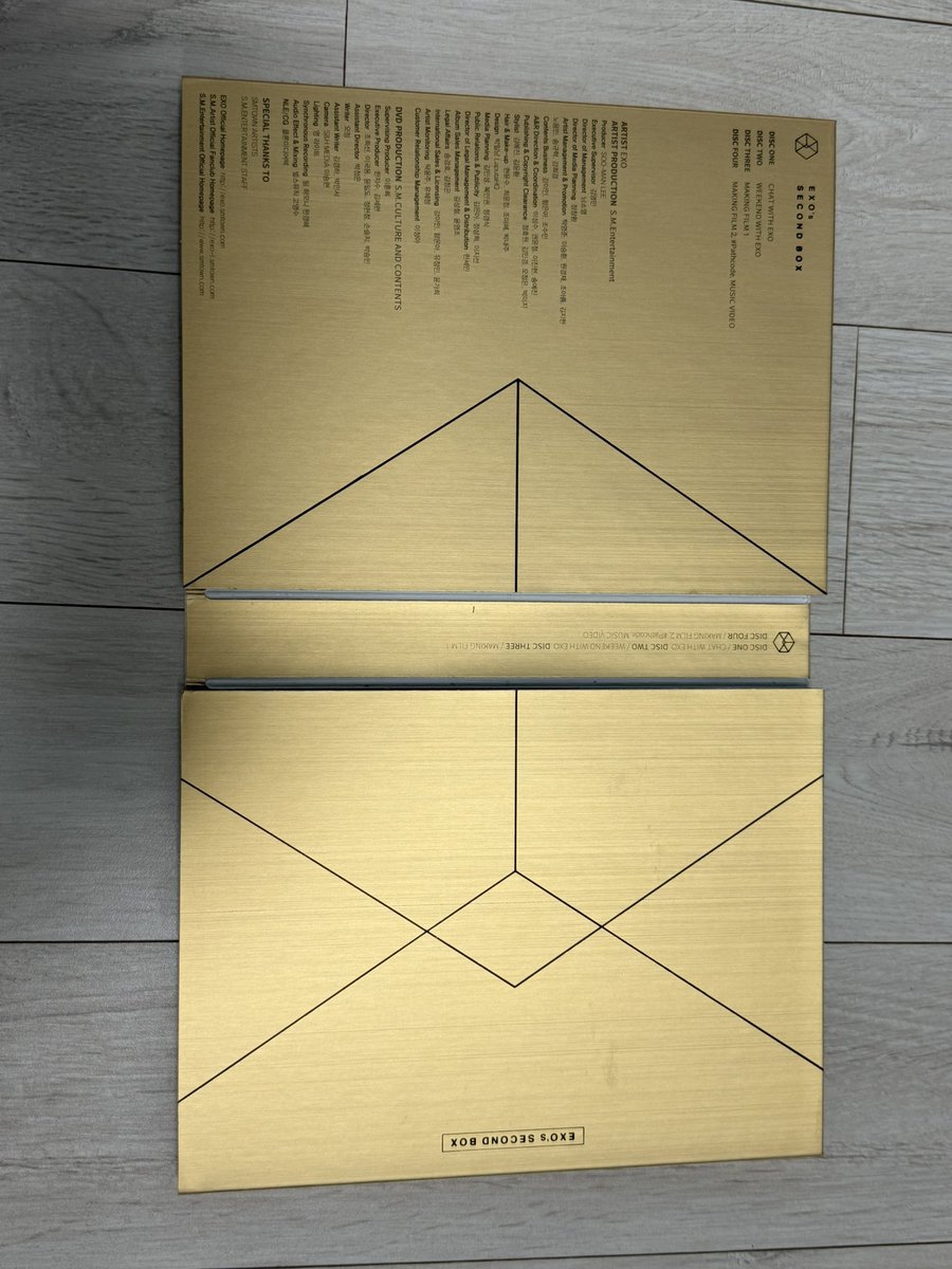 heeha0914's tweet image. 엑소 세컨드박스 dvd sell
Exo’s second box ps sell

1.0 + 택배비 (반택 가능)
하자 없음, 한번도 사용 안함

아래 옵챗으로 연락주세요!

open.kakao.com/o/spY9AQfh

#exo #카이 #kai #sehun #찬열 #수호 #디오 #엑소