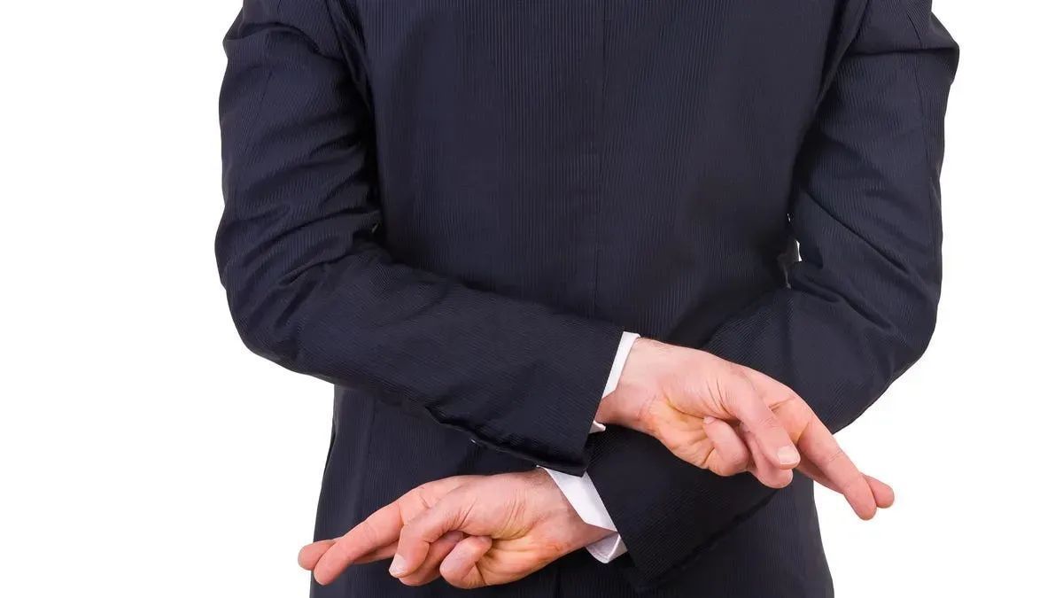 KenroiC's tweet image. Spotting performative allyship in your organization can be crucial. Check out this link for more information: 

buff.ly/4fG7rX4 

#KenroiConsulting #DEI #Workplace