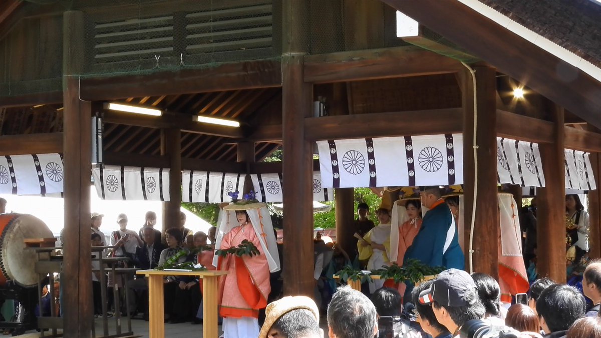 FUayusakai's tweet photo. 【圧巻】春の神事「花摘み祭」大鳥大社 （2026年4月18日）
https://t.co/5DZkPDUWAP

#大鳥大社 #花摘み祭 #春祭り #日本文化 #神社 #堺市
#JapanTravel #JapaneseFestival #SpringJapan #HiddenJapan #CulturalExperience https://t.co/IvoxPPDzR2