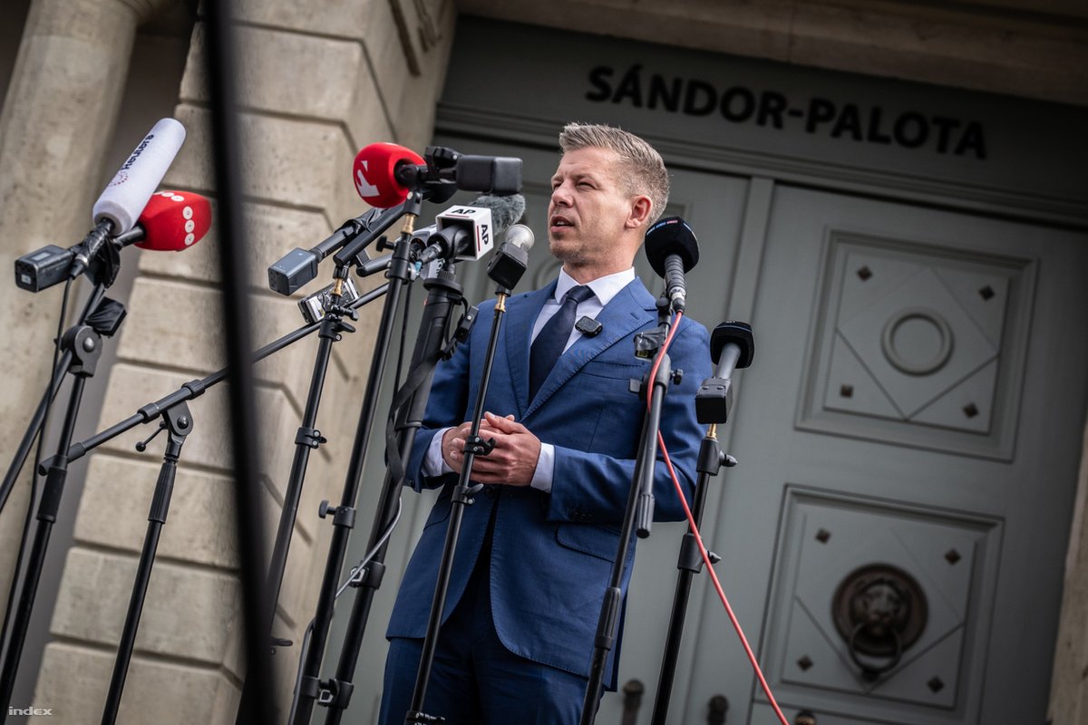 indexhu's tweet image. Magyar Péter kivizsgáltatja az NKA-pályázatokat.

index.hu/belfold/2026/0…

Fotó: Németh Kata / Index

#Hungary #government #scandal #indexhu