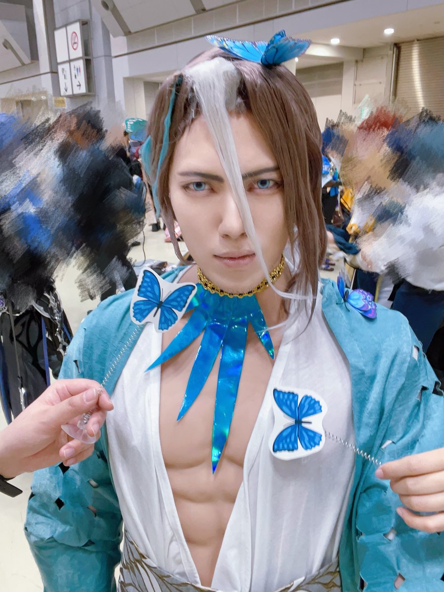 愀 tweet media