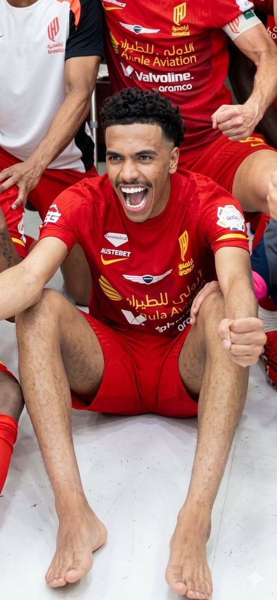 B_K tweet media