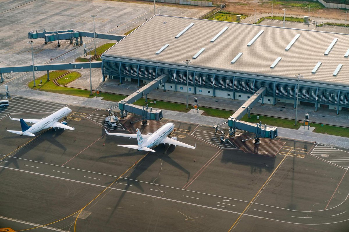 Tensions maximales au Soudan : Khartoum rappelle son ambassadeur en Éthiopie, accusant Addis-Abeba de complicité dans une attaque contre son aéroport. Le conflit régional s'intensifie. #Afrique #Diplomatie #AlBurhan #CorneDeLAfrique #Diplomatie africtelegraph.com/blog/soudan-kh…