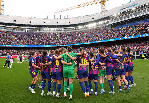 Julia23cule11's tweet photo. Oslo no és un destí. És una cita amb la història. Amb orgull als ulls, amb la convicció que això no s’atura.

Perquè el Barça no juga. El Barça transcendeix.💙❤️
El Barça no somia. El Barça fa somiar.
I aquest equip… aquest equip és etern.💫 https://t.co/tLqUxmqeUm