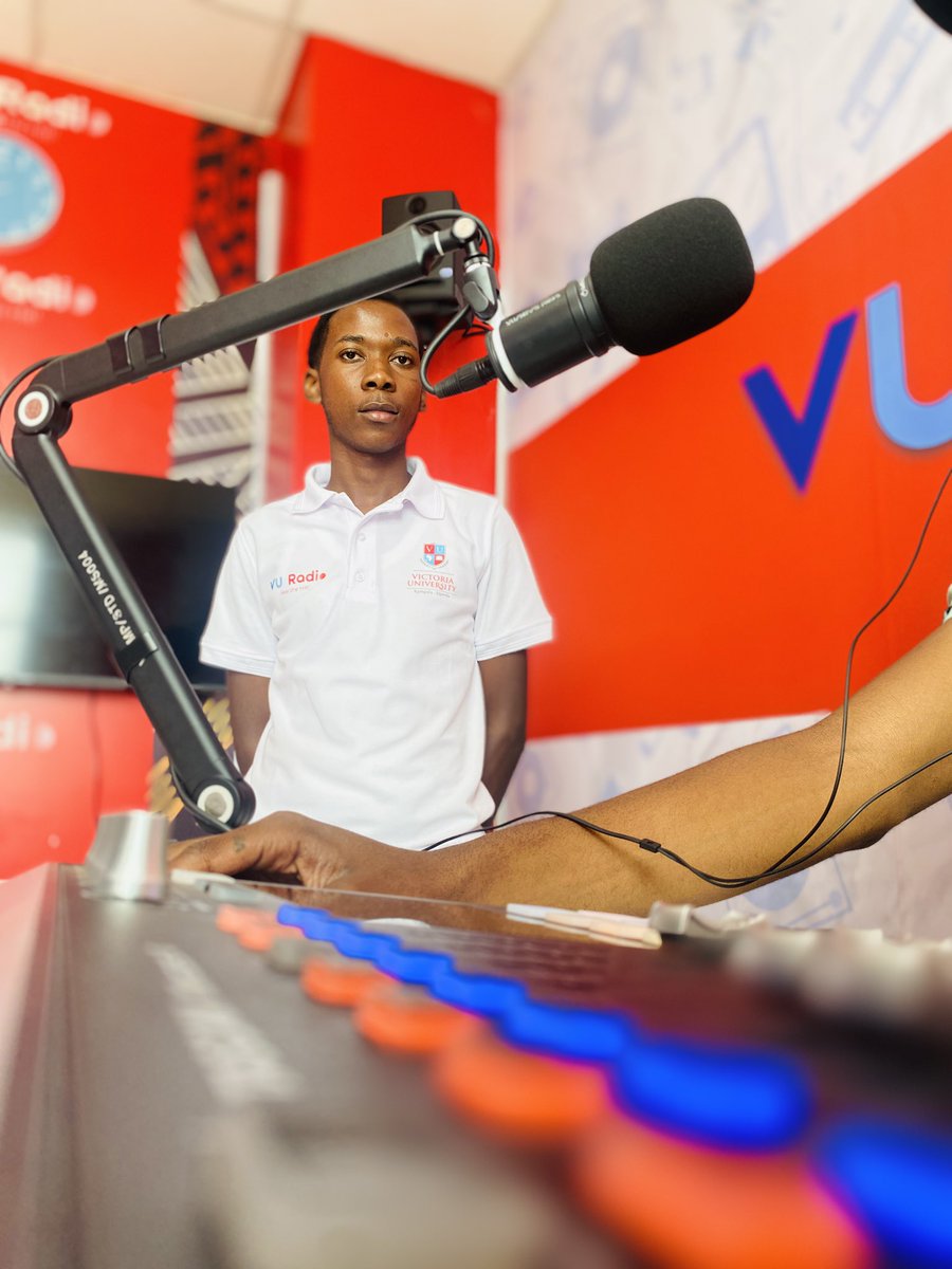 edmond_254's tweet photo. 🥽✅What is the best thing you have learnt from the worst experience of your life?
Tall to us in the comment section and tune in to #DIMMY MC,PENLOP& @edmond_254 here on #vuradio https://t.co/OfDJ8hCxLv