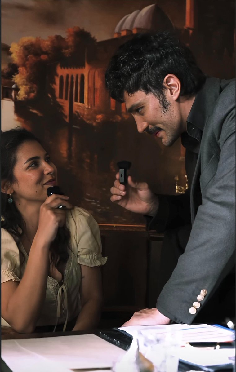 أى كلام أقوله وهما واحشينى محدش يلوم عليا بجد ببقى ف حالة لا يرثى لها اعذرونى مسحورة 😂😭