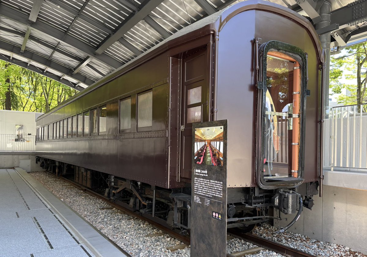 758s611986's tweet photo. 名古屋市科学館の鉄道ひろばへ
ちょうどB6の動輪稼働が見れたけど大迫力 https://t.co/lB8S2OxkcB