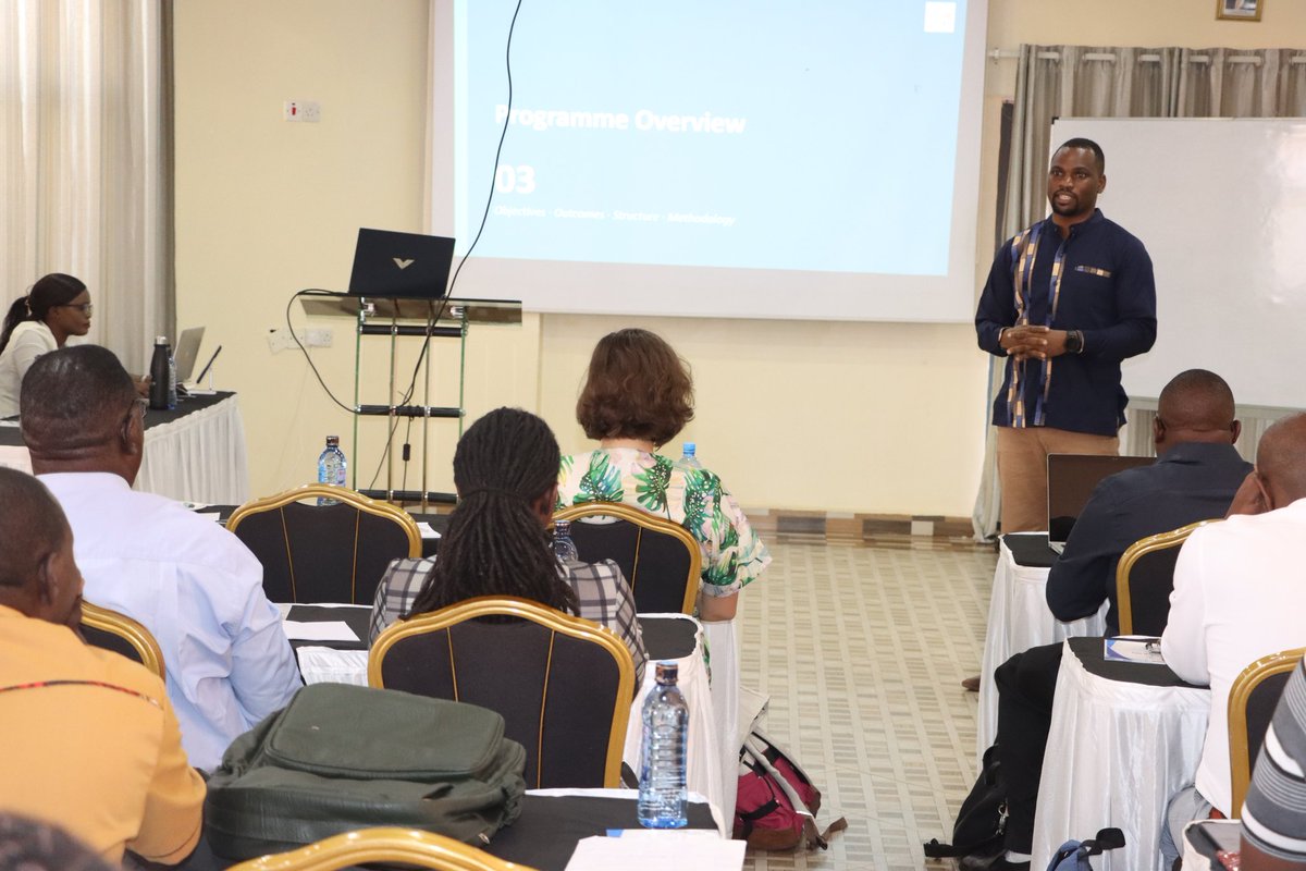 TaitaTaveta006's tweet photo. 🌍🇰🇪 We’re convening in Voi for a 3-day Climate Finance Support Workshop to strengthen our county’s resilience. Partnering with GIZ_Kenya &amp; @CitiesForum_org, we’re mastering finance instruments to fund local climate priorities and ensure transparent, bankable green growth. 💰🌱 https://t.co/HPONIbjL4G