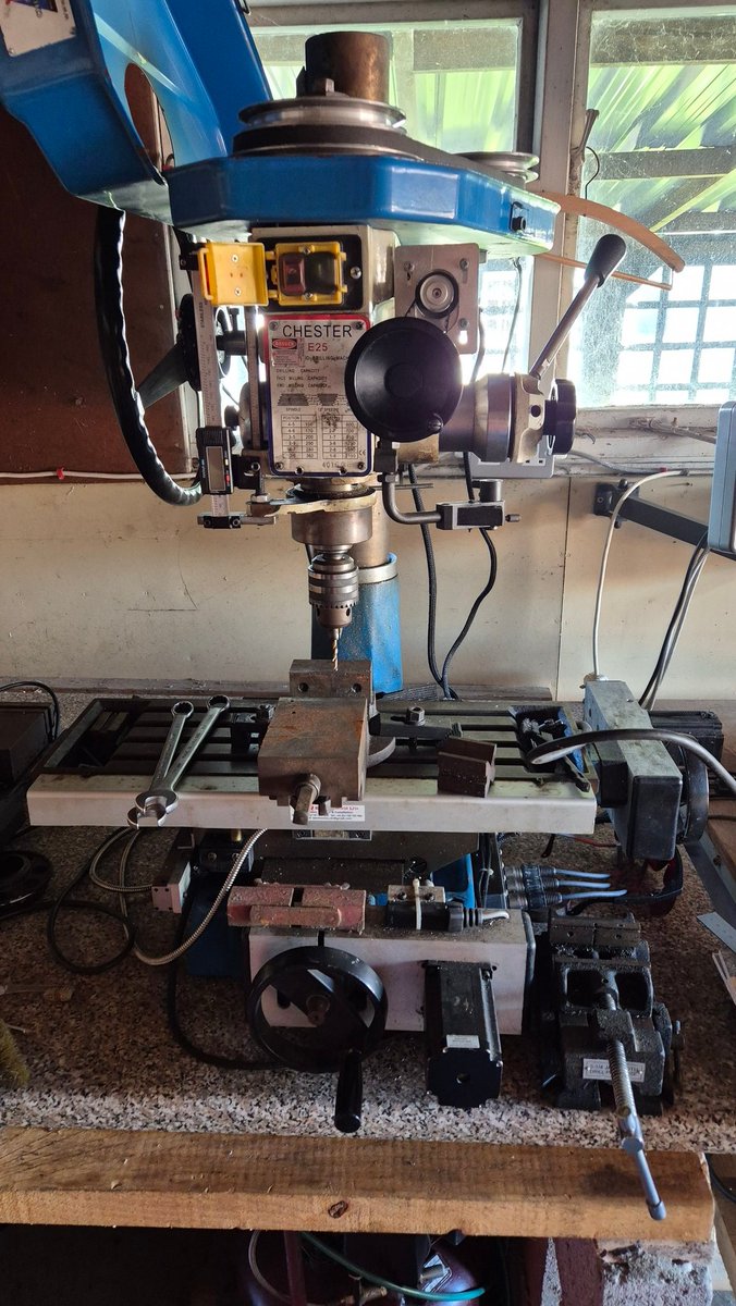 inf_horizons's tweet photo. @MrJamesMay my dad passed away last year and has left behind in his workshop a Myford lathe and a Chester E25 milling machine - in your infinte mechanical wisdom where do you think the best place would be to advertise these? eBay has been no use in this matter! https://t.co/09rRx5Gh9n
