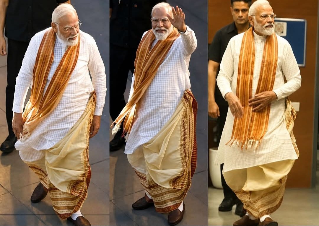 नी मैं वारी जावां..😍😍

Modi is looking absolutely "dapper" in this traditional Hindu Bengali attire !
