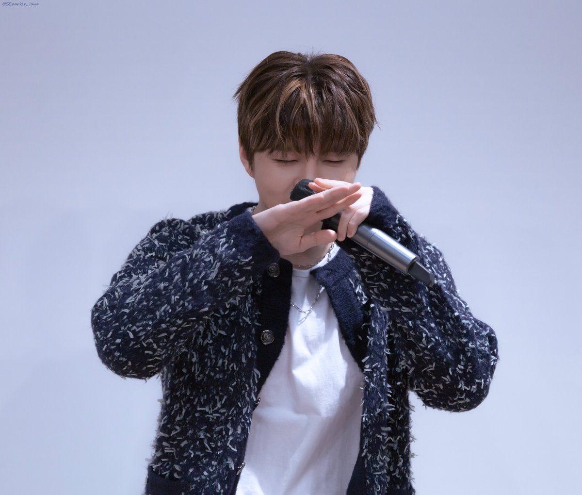 SSparkle_Jane's tweet image. 세뱃돈 갈취하고 떠나간 수현이,,,

#Gray #수현이 #수현 @shin_soohyun89 
#SOOHYUN #SHINSOOHYUN #シンスヒョン