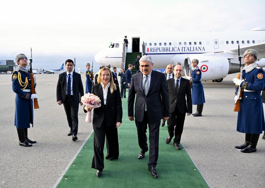 MENAFN's tweet image. President Of Italy's Council Of Ministers Giorgia Meloni Arrives In Azerbaijan #President #Italy's #Council #Ministers #Giorgia #Meloni #Arrives #Azerbaijan #USA #Russia #Biden #Ukraine #War #Palestine #Gaza #Israel # dlvr.it/TSN9RW
