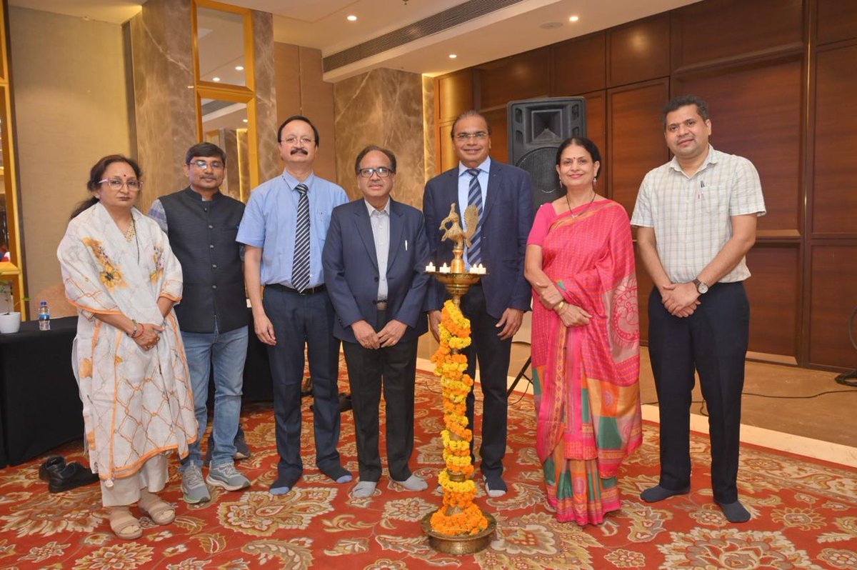 stomhtb's tweet photo. Maharashtra takes the lead in the fight against Tuberculosis 📷
Kudos to State Task Force NTEP &amp; our partners for a successful, expert-led summit. 📷
#TBHaregaDeshJeetega#TBMuktBharat #EndTB #PMOIndia #CMOMaharashtra #PublicHealth #NTEP #STF #TBMBA #CYTBTest #QuantiferronGold https://t.co/2foZfoIkDn