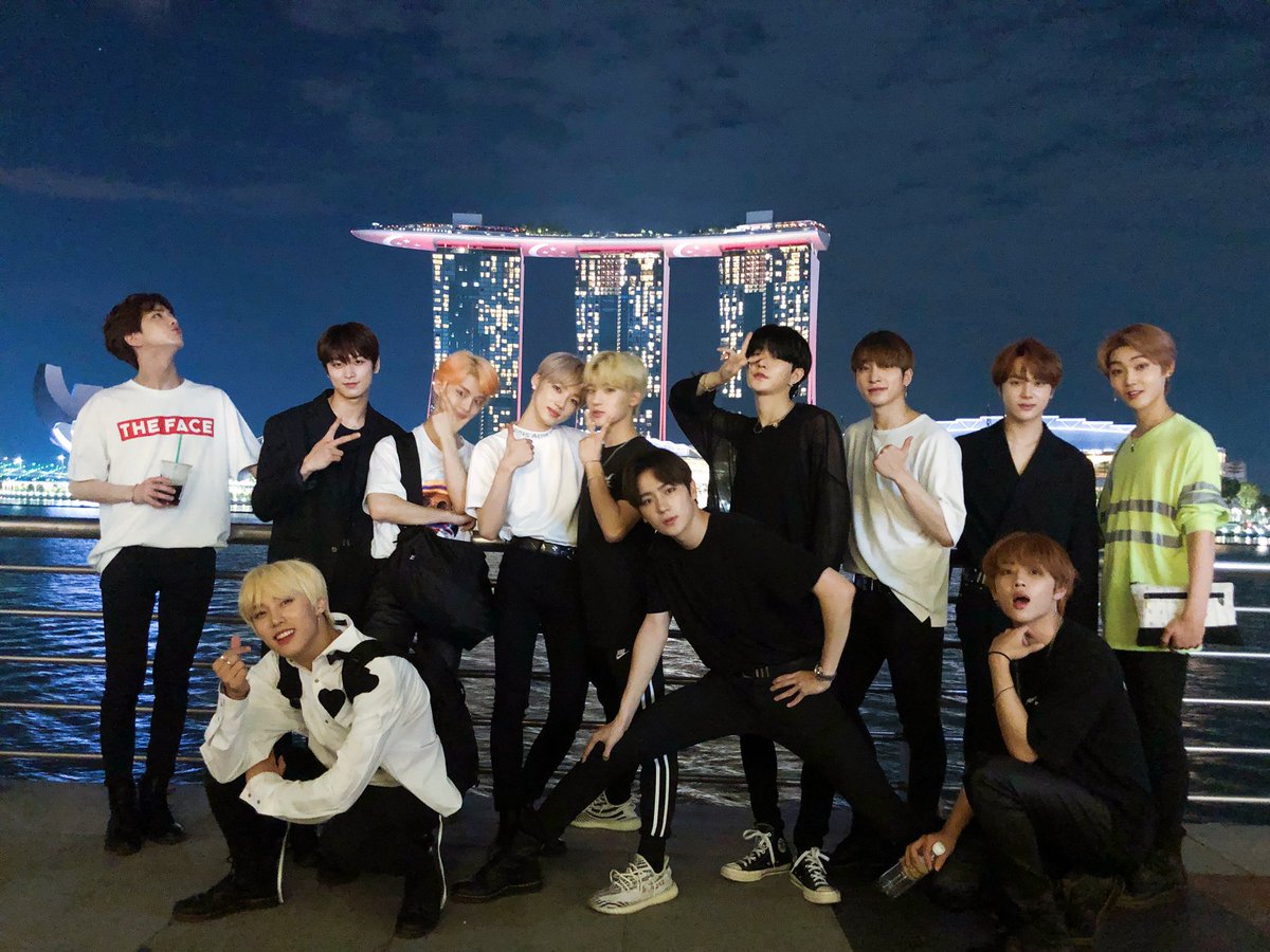 deobminsoo's tweet photo. [#THEBOYZ] 190617 190710 - X &amp; Youtube Update

📍Fullerton Promenade, Singapore
https://t.co/y7lINCfpcm

#더보이즈 장소 정보 https://t.co/U9sNaDYnrU