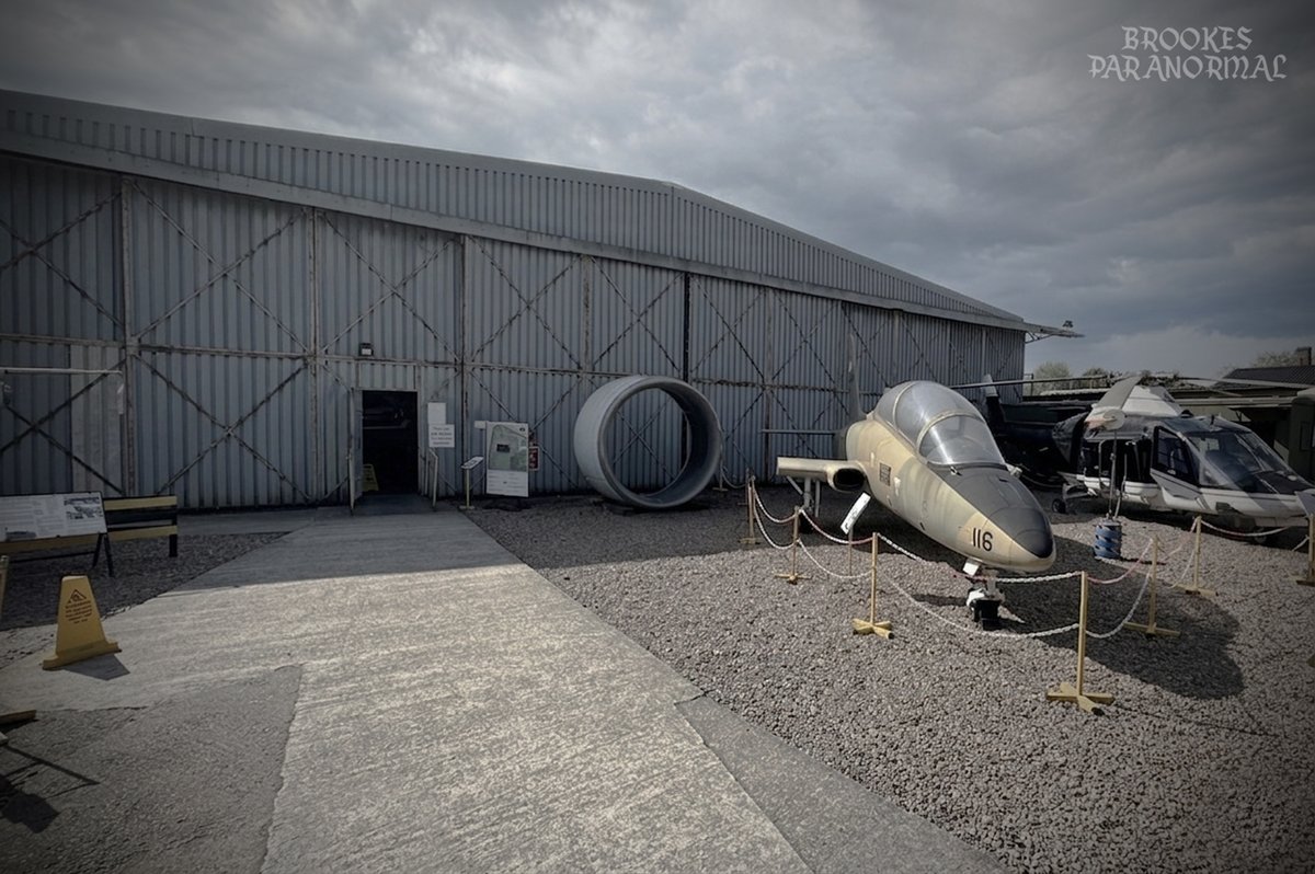 BrookesParaUK's tweet image. Doncaster Ghost Hunt! 👻
THIS SATURDAY 9TH MAY!
South Yorkshire Aircraft Museum.
8:30pm-1:30am, £39.99pp.
Aviation History &amp;amp; Hauntings!
Get the last few tickets here: brookesparanormal.co.uk/product-page/d…

#ghosthunt #ghosthunting #paranormal #spooky #doncaster #whatson #events #thingstodo