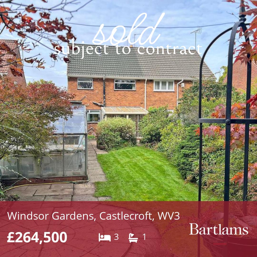 BartlamsSales's tweet image. SOLD subject to contract
Windsor Gardens, Castlecroft, WV3

Considering selling your home too? 
Contact our team, we'd be delighted to help you move:
Tel: 01902 759888
Email: tettenhall@bartlams.co.uk

#Wolverhampton #SOLD #SSTC #Bartlams