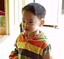 imanduyu's tweet photo. ㅜㅜ… 아기앞머리 진짜 울거같다……. https://t.co/8gqFwC4jh9