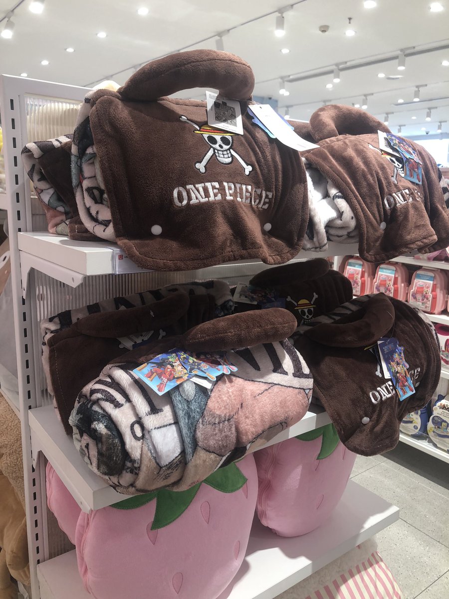txzwtt's tweet photo. รับหิ้วของ onepiece Miniso ♥️✨ยังเหลือนะค้าบสนใจสอบถามได้งับ  #ตลาดนัดวันพีซ #ตลาดนัดonepiece #รับหิ้ว https://t.co/dNVlATdk31