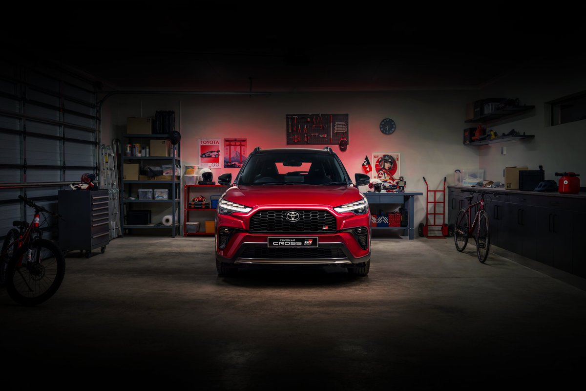 Bicycling_SA's tweet photo. PARTNER CONTENT: The new @ToyotaSA Corolla Cross GR-S adds a sportier edge to a seriously practical SUV. Think space for bikes and gear, hands-free boot access when your arms are full, &amp; the kind of comfort you’ll appreciate after a long day in the saddle. https://t.co/44Vue4HW2Q https://t.co/ooFoDGpOxa
