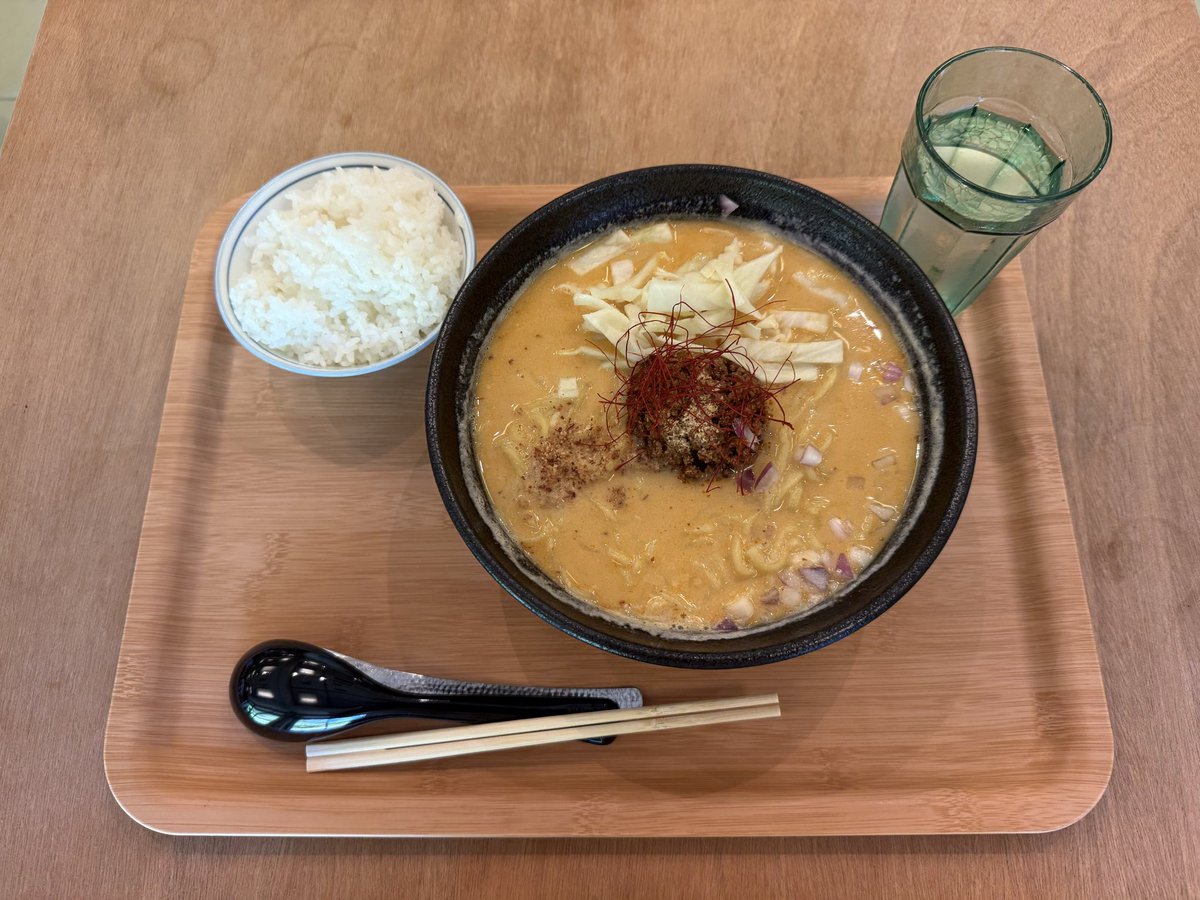 私にとってのGW連休最終日🎌🎏

サウナ🔥と温泉♨️に入り、美味しい担々麺🍜とご飯🍚を食べ😋昼寝😴して、1日"じょんのび"してました😊

明日から、また仕事頑張らねば💪

今日お世話になった皆さま、ありがとうございました🙂‍↕️

#じょんのび館